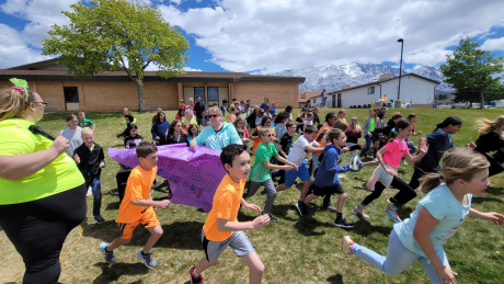 5th Graders running in the fun run